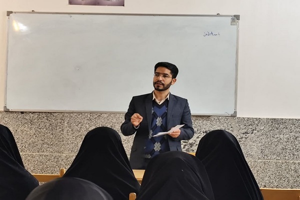 محسن نادی، مربی قرآن مراکز دارالقرآن‌الکریم آموزش و پرورش خراسان‌جنوبی