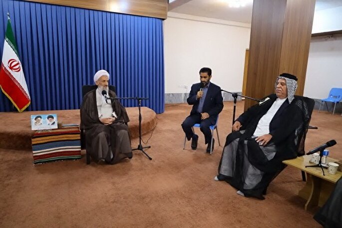 چشم مستضعفان جهان به انقلاب اسلامی است + عکس