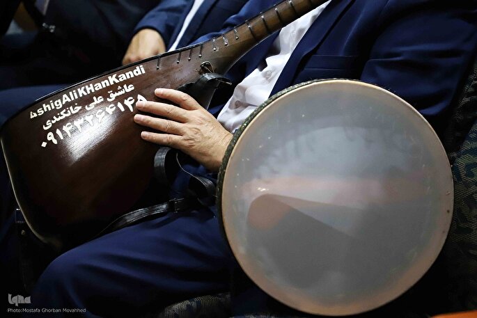 مراسم تجلیل از پیشکسوتان موسیقی منطقه ارسباران در اهر