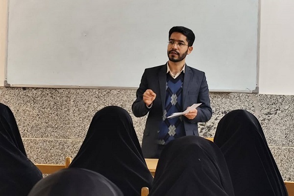 محسن نادی، مدیر دارالقرآن نورالثقلین آموزش‌ و پرورش سربیشه