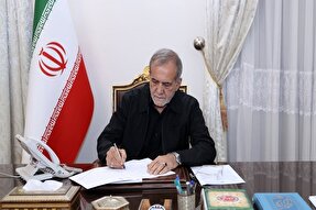 ما از حسین بن علی(ع) آموخته‌ایم در برابر ظلم سر خم نکنیم