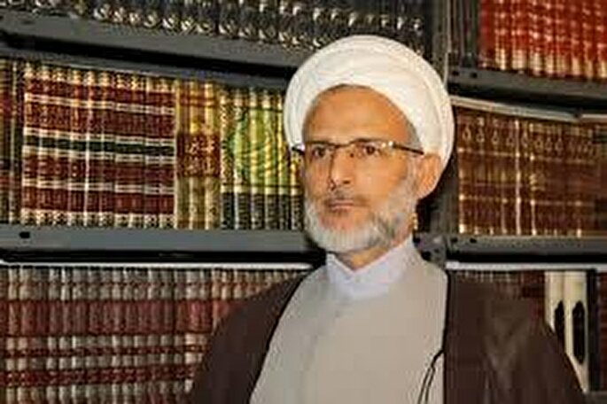 خدمت به مردم از سر خشیت الهی باشد، نه نمایش