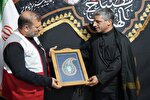 دبیرکل جمعیت هلال‌احمر در موکب حرم بانوی کرامت تقدیر شد