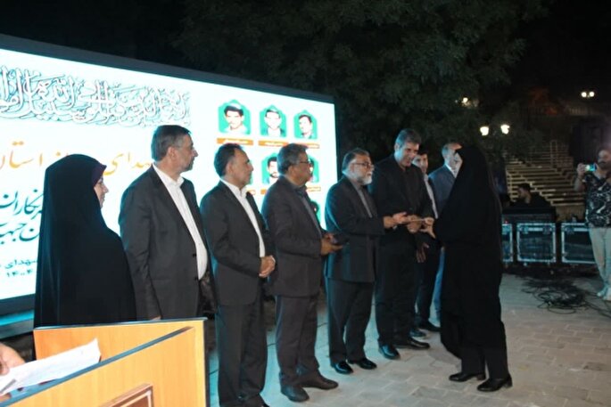 خانواده‌های شهدای خبرنگار لرستان تجلیل شدند