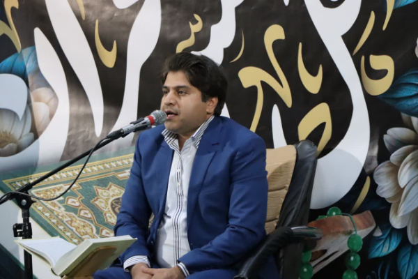برگزاری محفل انس با قرآن در امامزاده سیدمحمد (ع) بردسیر