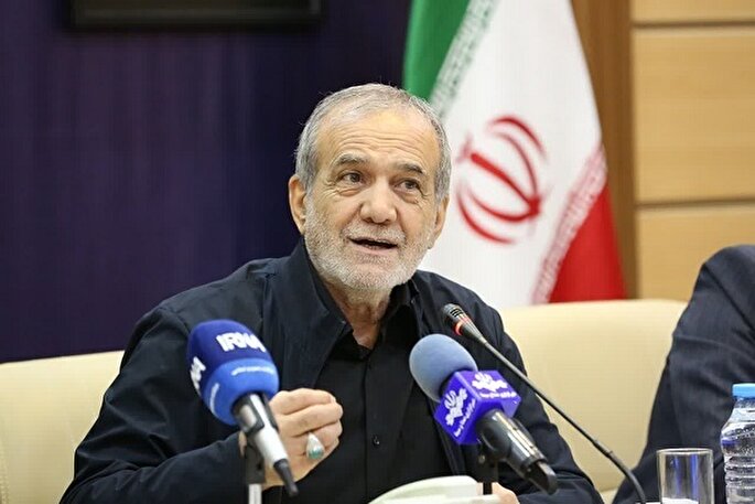 هیچ قدرتی نمی‌تواند ملت متحد ایران را به زانو درآورد