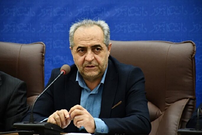 شعار وفاق ملی از سطح حاکمیت به متن جامعه منتقل شود