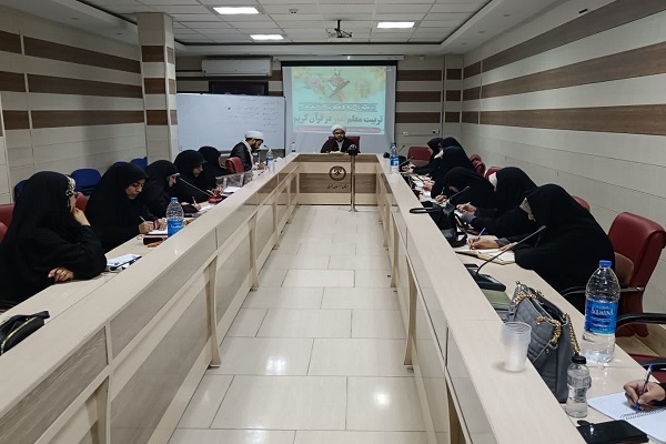 برگزاری دومین دوره تربیت مربی تدبر در بیرجند