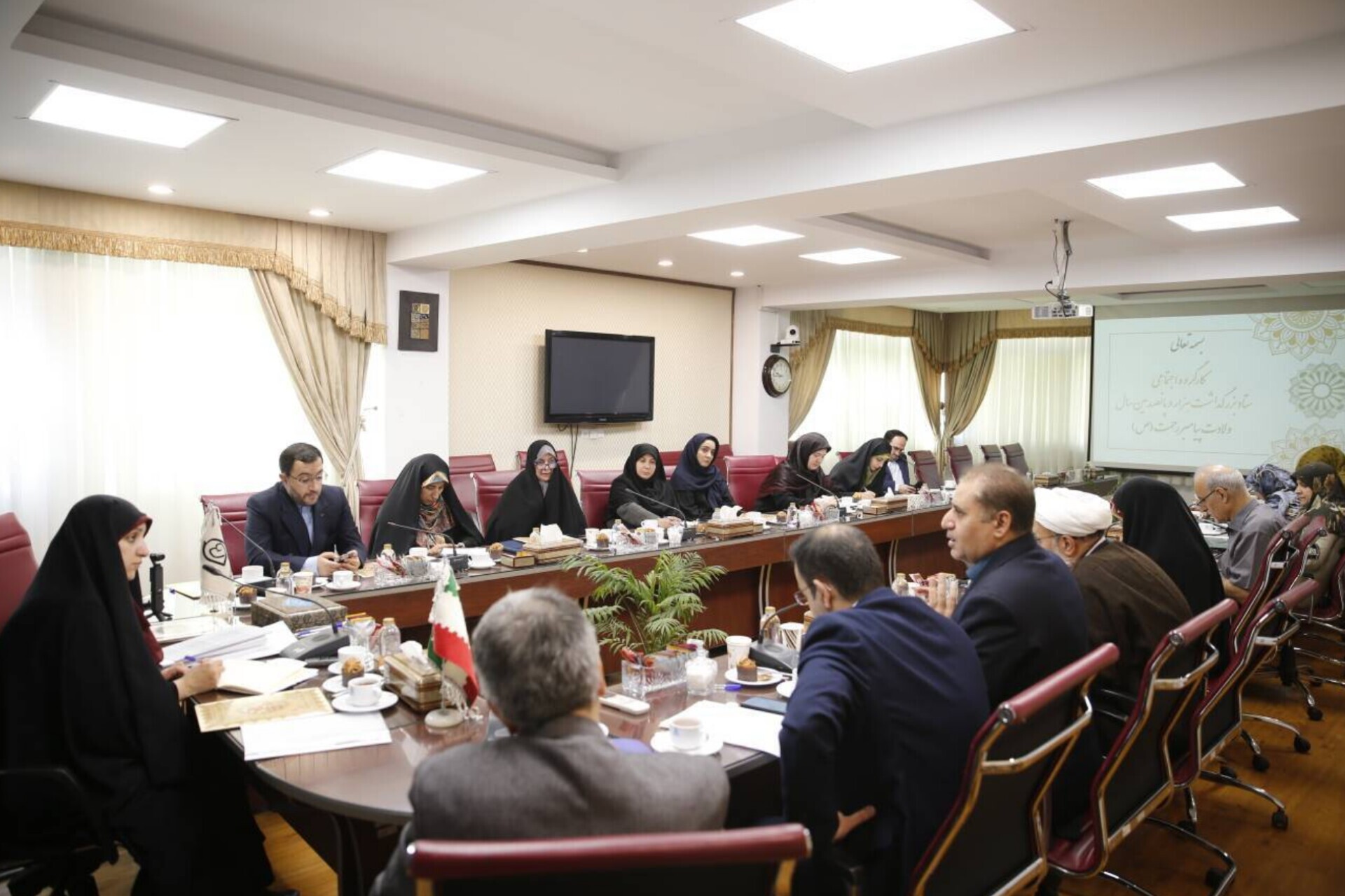 آغاز فعالیت ستاد ملی بزرگداشت هزار و پانصدمین سال ولادت پیامبر(ص)