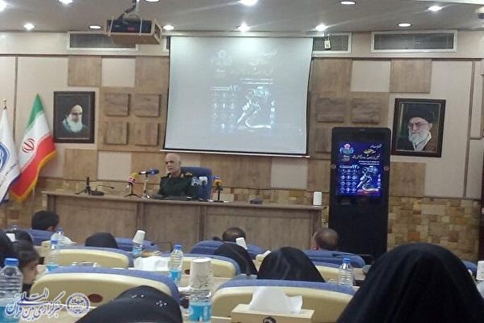 دشمن با بهره‌گیری از رسانه سعی در تسخیر ذهن مردم دارد