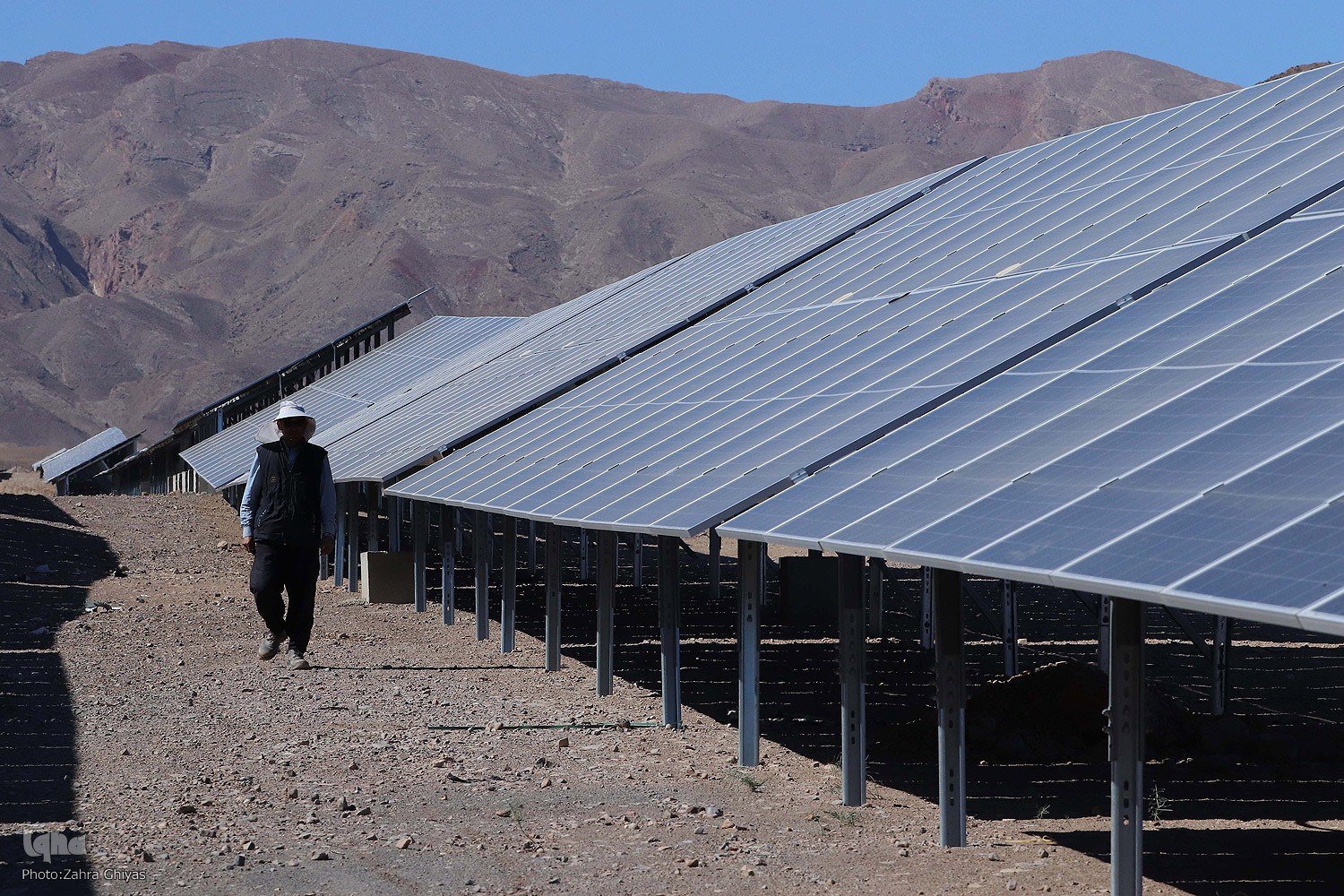 افتتاح نیروگاه خورشیدی ۴۰ مگاواتی در آذربایجان‌شرقی