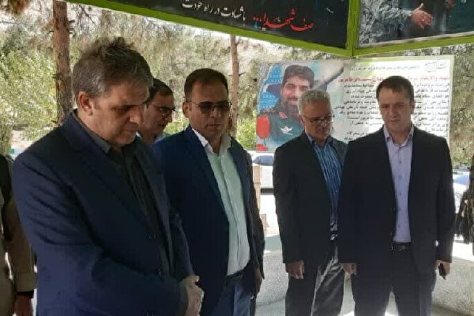 ادامه مسیر انقلاب بدون الهام گرفتن از راه و سیره شهدا ممکن نیست