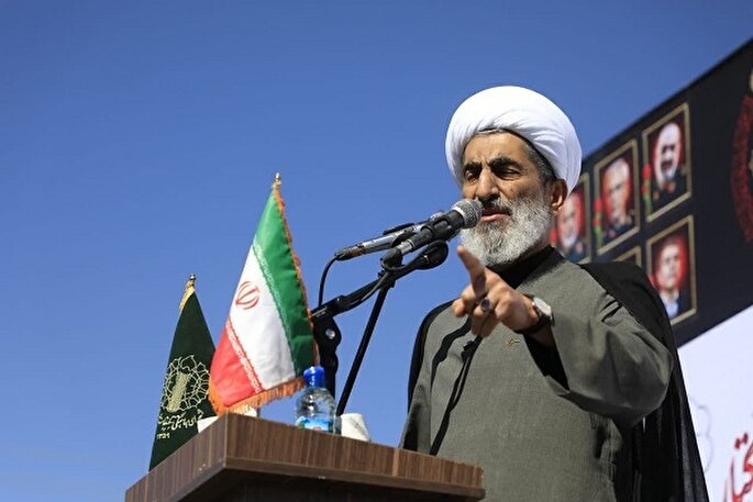 13 آبان؛ صحنه‌ای ماندگار از غیرت و ایستادگی ملت ایران