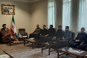 مدیران مدارس زمینه حضور جوانان را در نماز جمعه فراهم کنند