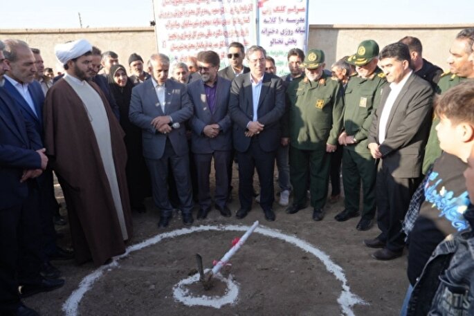 کلنگ‌زنی ساخت مدرسه ۱۰ کلاسه در بخش نختالو باروق