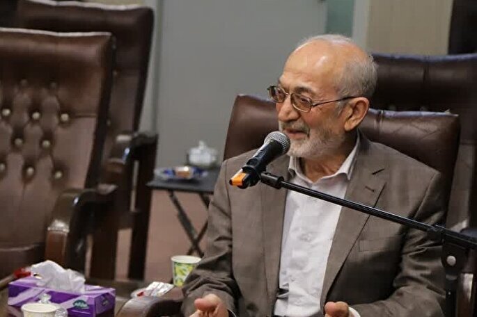 «شناخت نفس» درک حقیقت وجودی انسان و رابطه با خالق است