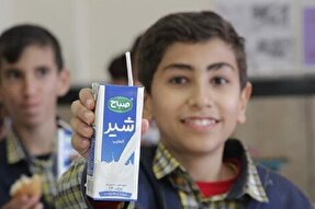 منتظر ابلاغ شیوه‌نامه جدید توزیع شیر رایگان در مدارس فارس هستیم