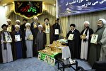 رونمایی از ۴۴ جلد کتاب حوزه شهادت در حوزه علمیه قم