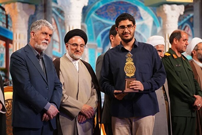 چهل‌وهشتمین طنین آیه در قلب کردستان؛ وداع سنندج با ضیافت نور