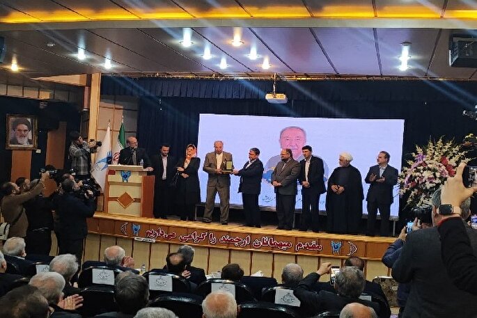 ساخت خوابگاه‌های دانشجویی تجلی خدمت به علم و عفت است