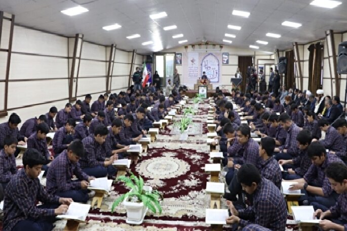 قرآن، اهل بیت (ع) و نماز سه محور سعادت فرد و جامعه‌ هستند