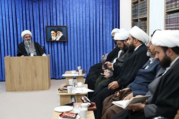 اعتکاف فرصت ارزشمندی برای تزریق معنویت به جامعه است