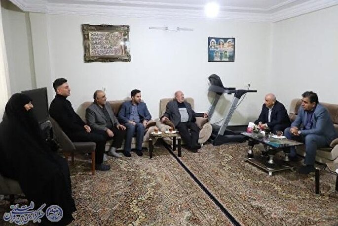 تکریم خانواده‌های معظم شهدا وظیفه‌ای ملی و دینی است