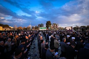 اقامه نماز باران با عطر شهدای گمنام در قزوین