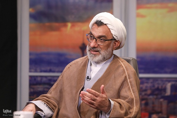 حجت‌الاسلام و المسلمین عبدالحسین خسروپناه، دبیر شورای عالی انقلاب فرهنگی