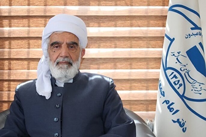 کنترل تورم و گرانی اولویت مسئولان باشد