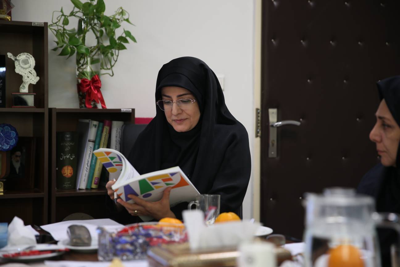 جایزه ملی دستگاه‌های برتر در حوزه زنان اهدا می‌شود