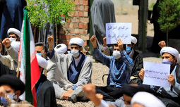 تجمع اعتراض آمیز طلاب بیرجندی علیه رژیم اسرائیل