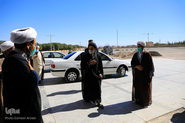 بازدید نماینده ولی فقیه در خراسان‌جنوبی از مدرسه قرآنی بیرجند