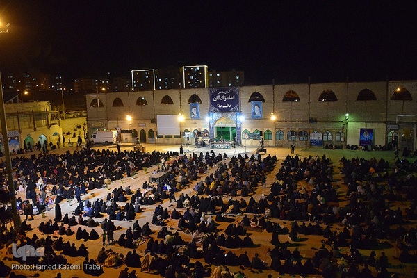 قرار بندگی؛ احیای شب ۲۳ رمضان در امامازادگان باقریه بیرجند