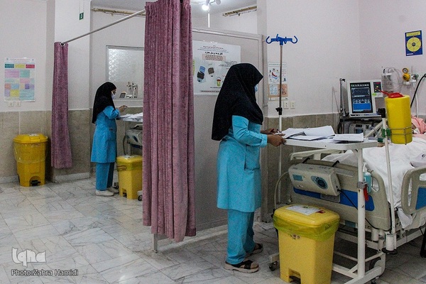 یک روز با سفیدپوشان