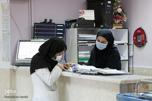 یک روز با سفیدپوشان