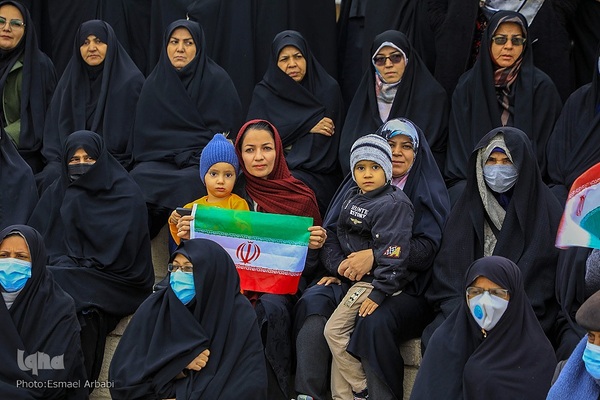 جشن انقلاب در بیرجند