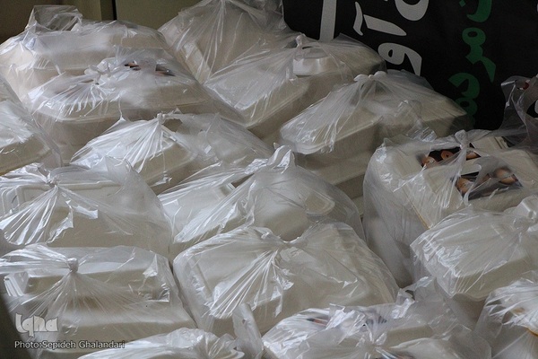 اطعام حسینی در نخستین روز محرم