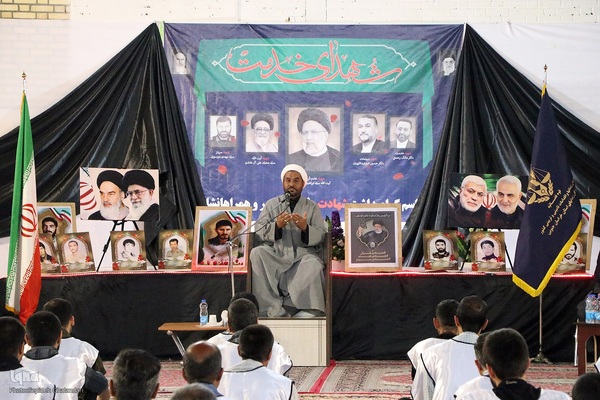 بزرگداشت شهادت رئیس جمهور در زندان‌های خراسان جنوبی