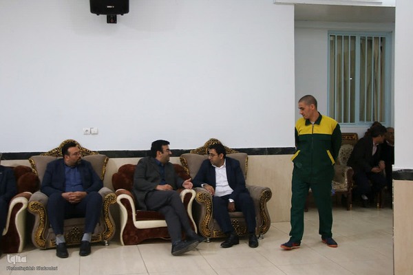 حضور استاندار خراسان‌جنوبی در مرکز نگهداری سالمندان مجتمع حضرت علی اکبر(ع)