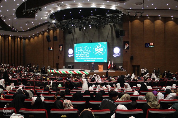 برپایی جشن قرآنی و میلاد امام حسن(ع)