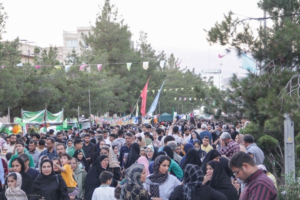 حضور حماسه‌ساز بیرجندی ها در مهمانی کیلومتری غدیر