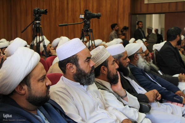 همایش وحدت برای ایران در بیرجند