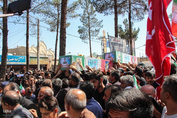 مراسم تشییع شهیدان «مهدی زیبا» و «اسماعیل نادی»