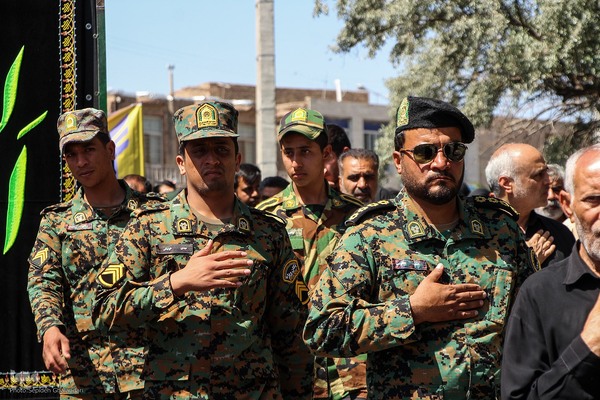 مراسم تشییع شهیدان «مهدی زیبا» و «اسماعیل نادی»