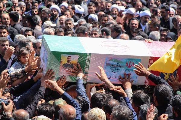 مراسم تشییع شهیدان «مهدی زیبا» و «اسماعیل نادی»