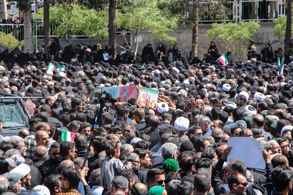 مراسم تشییع شهیدان «مهدی زیبا» و «اسماعیل نادی»