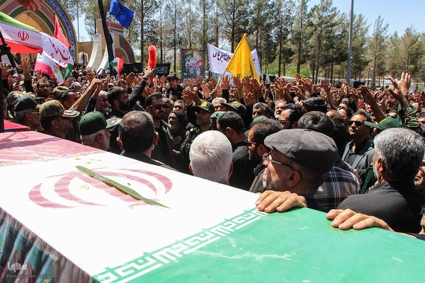 مراسم تشییع شهیدان «مهدی زیبا» و «اسماعیل نادی»