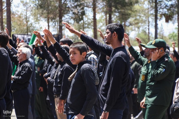 مراسم تشییع شهیدان «مهدی زیبا» و «اسماعیل نادی»