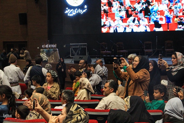 سومين جشنواره منطقه ای موسیقی مقامی